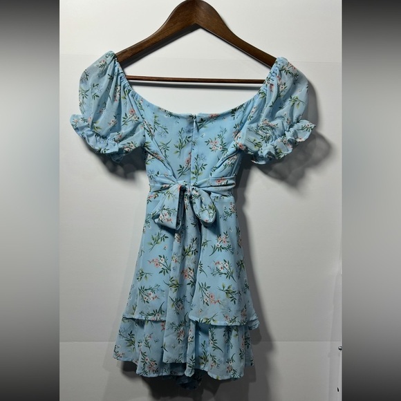 Francesca’s Light Blue Floral Romper - Picture 3 of 12
